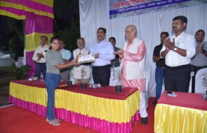 “पुण्यात किल्ले स्पर्धेची ३० वर्षांची परंपरा! ऐतिहासिक किल्ल्यांची हुबेहुब प्रतिकृती प्रदर्शनात”