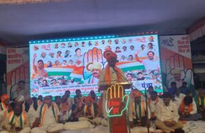 “खामगावमध्ये महाविकास आघाडीची सभेत विरोधकांवर टीकेचा भडिमार; वासनिक साहेबांच्या नेतृत्वाखाली आघाडीची ताकद दाखवली!”