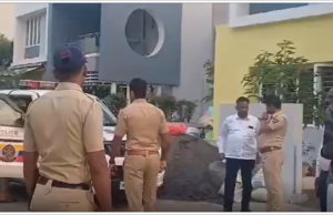 निवडणुकीच्या आधी रोकड वाटपाचा प्रकार उघड: आमदार सुनील शेळके यांच्या कार्यकर्त्याची निवडणूक आयोगाच्या धडक कारवाईत रंगेहाथ धरले.