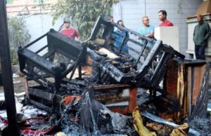 मणिपूर हिंसा: सहा मृतदेह सापडले, मंत्र्यांच्या घरांवर हल्ले; राज्य पुन्हा उफाळले, कर्फ्यू लागू.