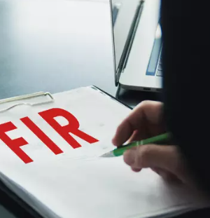 पतीसह चौघांवर पिंपरी पोलिसात गुन्हा दाखल – मुलगी झाल्याच्या कारणावरून विवाहितेचा छळ