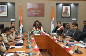 मुख्यमंत्री देवेंद्र फडणवीस यांच्या अध्यक्षतेखाली नागपूर येथे एशियन डेव्हलपमेंट बँकेशी संबंधित मुद्द्यांवर महत्त्वपूर्ण बैठक; राज्याच्या विकासासाठी आर्थिक साहाय्याची मागणी