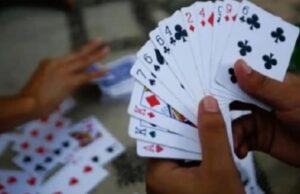 स्वारगेट आणि हडपसरमध्ये जुगार अड्ड्यांवर पोलिसांची धडक कारवाई, आठ जणांविरुद्ध गुन्हा दाखल.