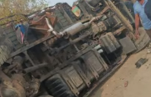 सोलापूर: गणगापूरच्या मार्गावर भीषण अपघात; चार ठार, आठ गंभीर जखमी