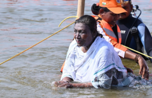 महाकुंभ २०२५ : राष्ट्रपती द्रौपदी मुर्मू यांचे पवित्र स्नान – आध्यात्मिकतेचा भव्य सोहळा!