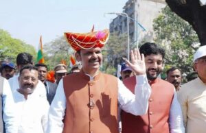 मुख्यमंत्री देवेंद्र फडणवीस आणि केंद्रीय मंत्री डॉ. मनसुख मांडविया यांच्या प्रमुख उपस्थितीत शिवस्वराज्याच्या गौरवशाली इतिहासाला उजाळा