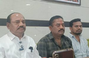 आईवर हात उचलला नाही” – मारुती देशमुखांचा बचाव; आईच्या आरोपांवर स्पष्टीकरण देत खळबळजनक प्रतिक्रिया