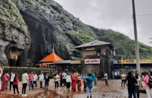 श्री एकविरा देवी चैत्री उत्सव २०२५ साठी कडेकोट नियम लागू! जिल्हाधिकाऱ्यांचे महत्त्वाचे आदेश