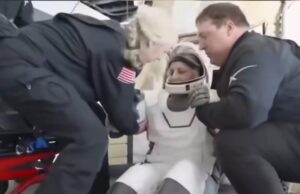 सुनीता विल्यम्स: नवीन इतिहासार! 286 दिवसांनंतर पृथ्वीवर सुखरूप परतल्या; असेसी फोटो समोर