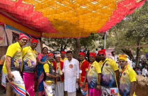 “आपला गड, आपली जबाबदारी!” – नवी मुंबईची मानाची पालखी संघटनेच्या वतीने स्वच्छता मोहीम आणि आई एकवीरा प्रतिष्ठानच्या वतीने आरोग्य सेवा