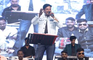 गीत, शाहिरी आणि प्रबोधनाचा संगम – प्रबोधन पर्वाच्या तिसऱ्या दिवशी रसिकांची भरघोस उपस्थिती..