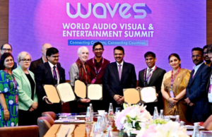 मुख्यमंत्री देवेंद्र फडणवीस यांची घोषणाः वेव्हज् २०२५ मध्ये ८,००० कोटींचे गुंतवणूक करार, ‘निफ्टी वेव्हज् इंडेक्स’चा शुभारंभ